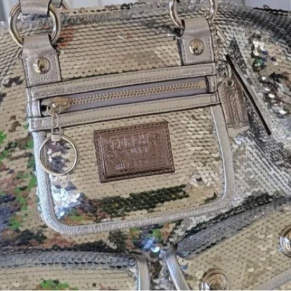 Auth Coach Poppy Silver Sequin Spotlight Tote Bag Medium Great Condition Vintage - Picture 13 of 17